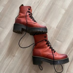 Doc Martens Leona Brick - Burnished Wyoming - Size 39 EU, 8 US